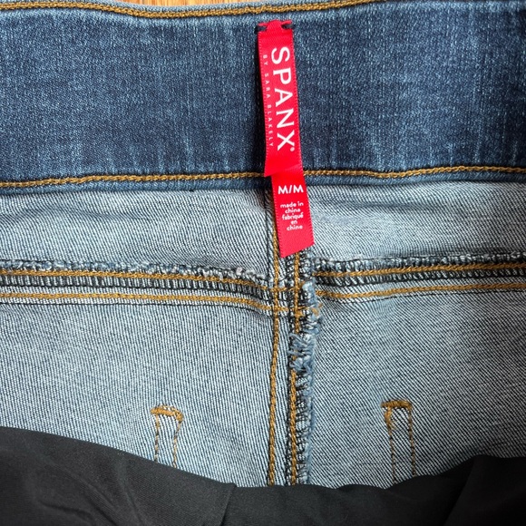 Spanx distressed skinny jeans size Medium Pullon - Picture 7 of 10
